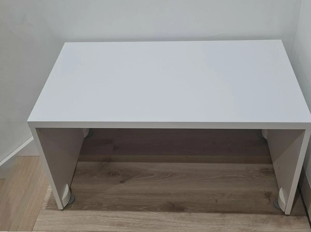 Toy storage, blanket bench. - Image 3