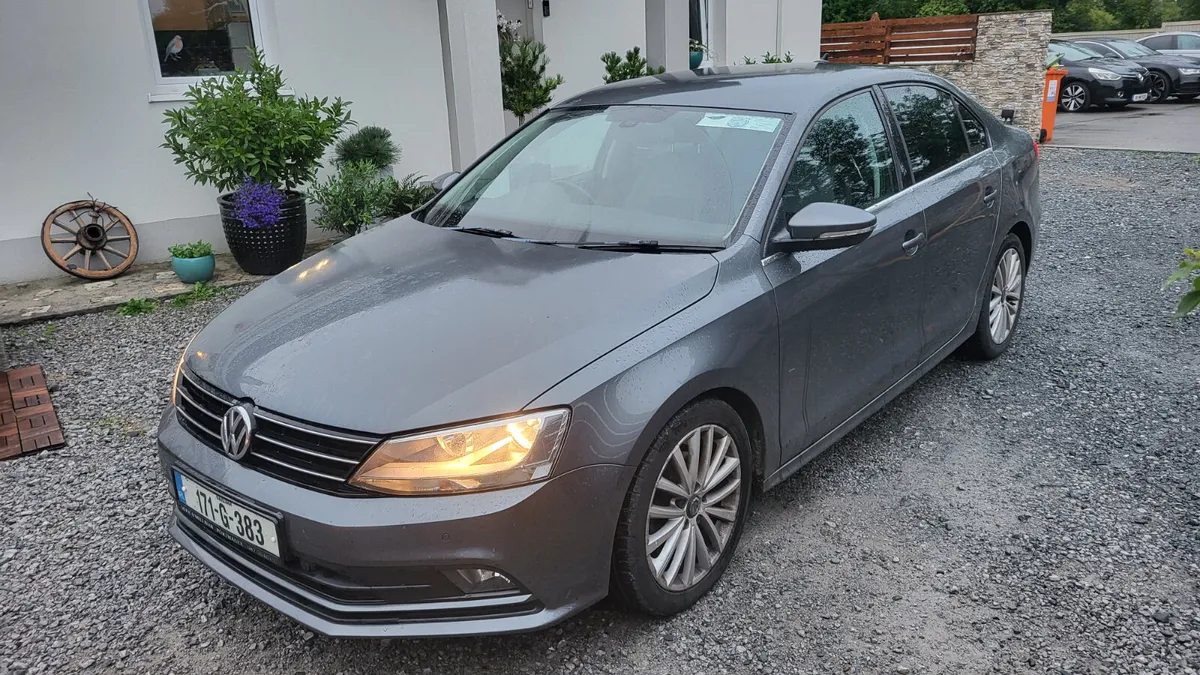 172 Volkswagen Jetta 2.0TDI HIGHLINE - Image 1