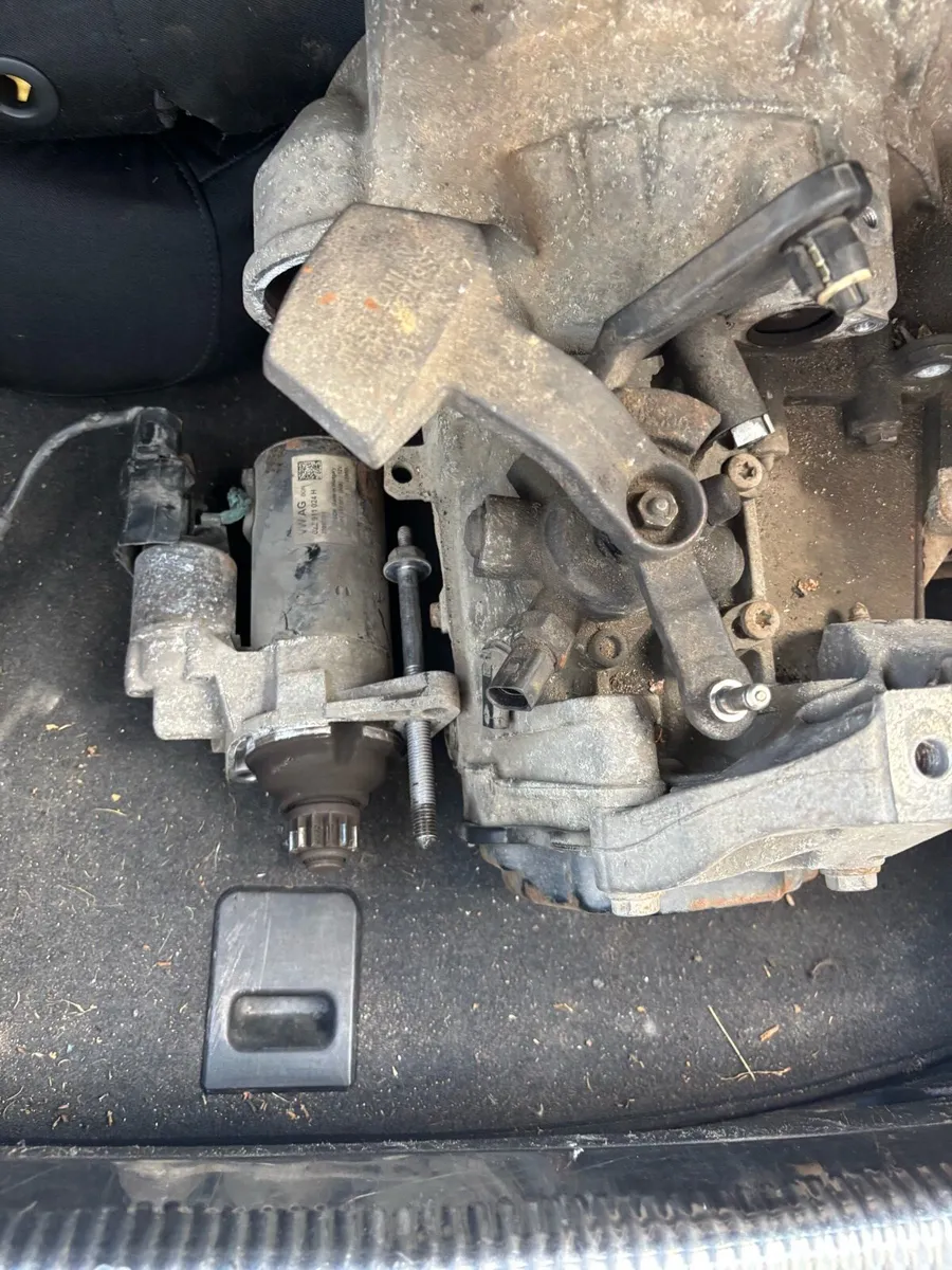 Volkswagen 1.6tdi 5 speed gearbox - Image 3