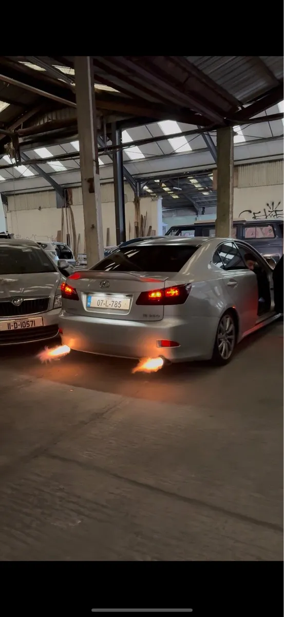 2007 Lexus IS250 Automatic - Image 2