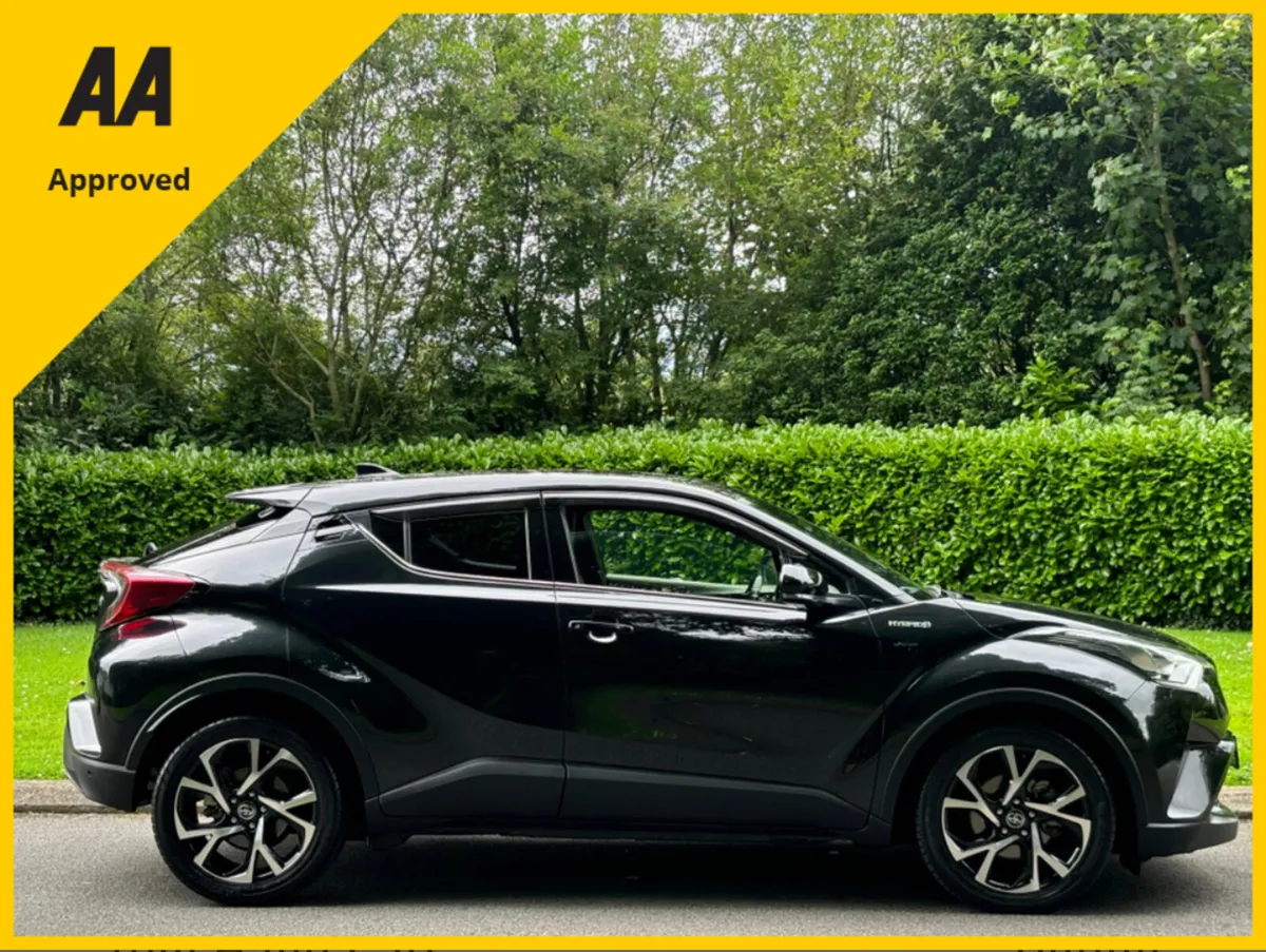 Toyota C-HR 1.8 HYBRID LUNA 2018 - Image 3