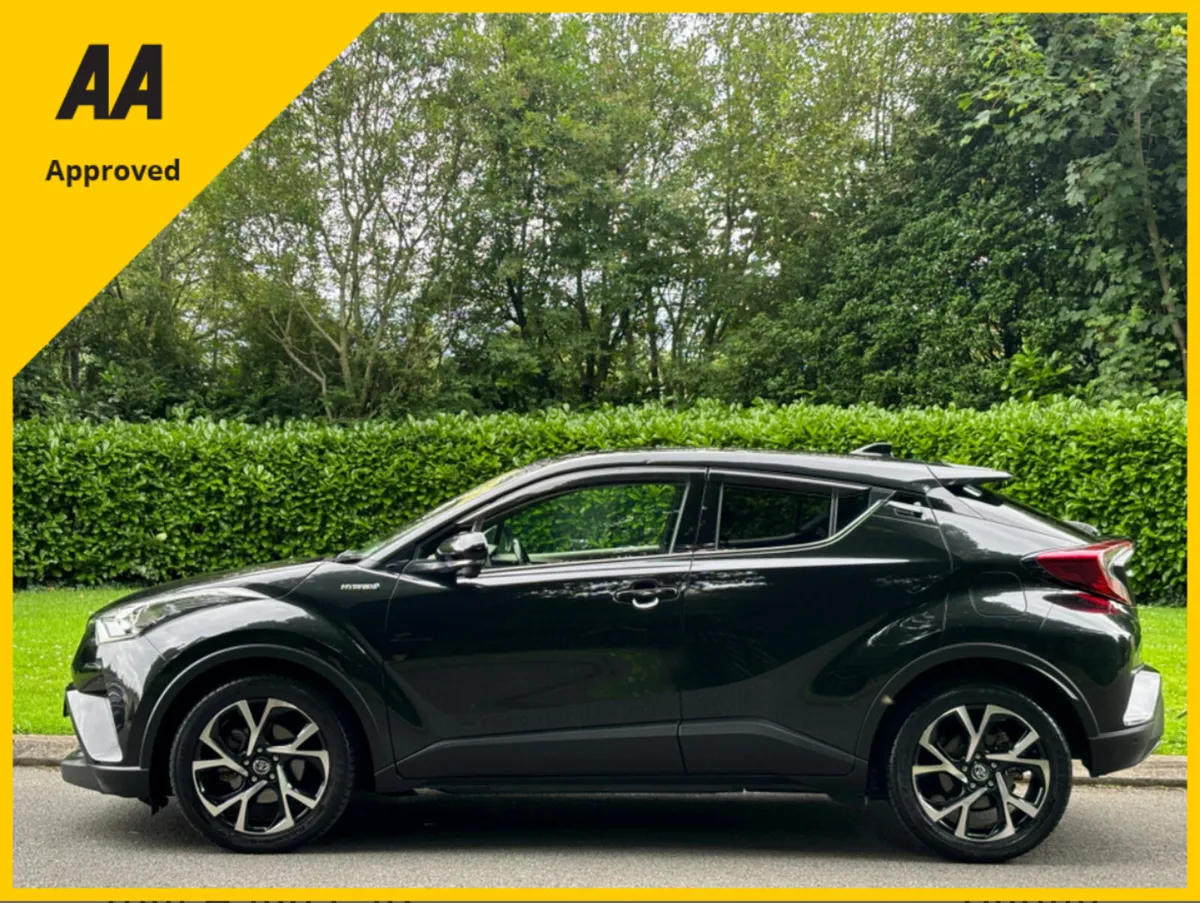 Toyota C-HR 1.8 HYBRID LUNA 2018 - Image 4