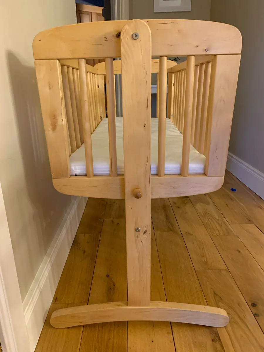 Swinging Crib - Image 4