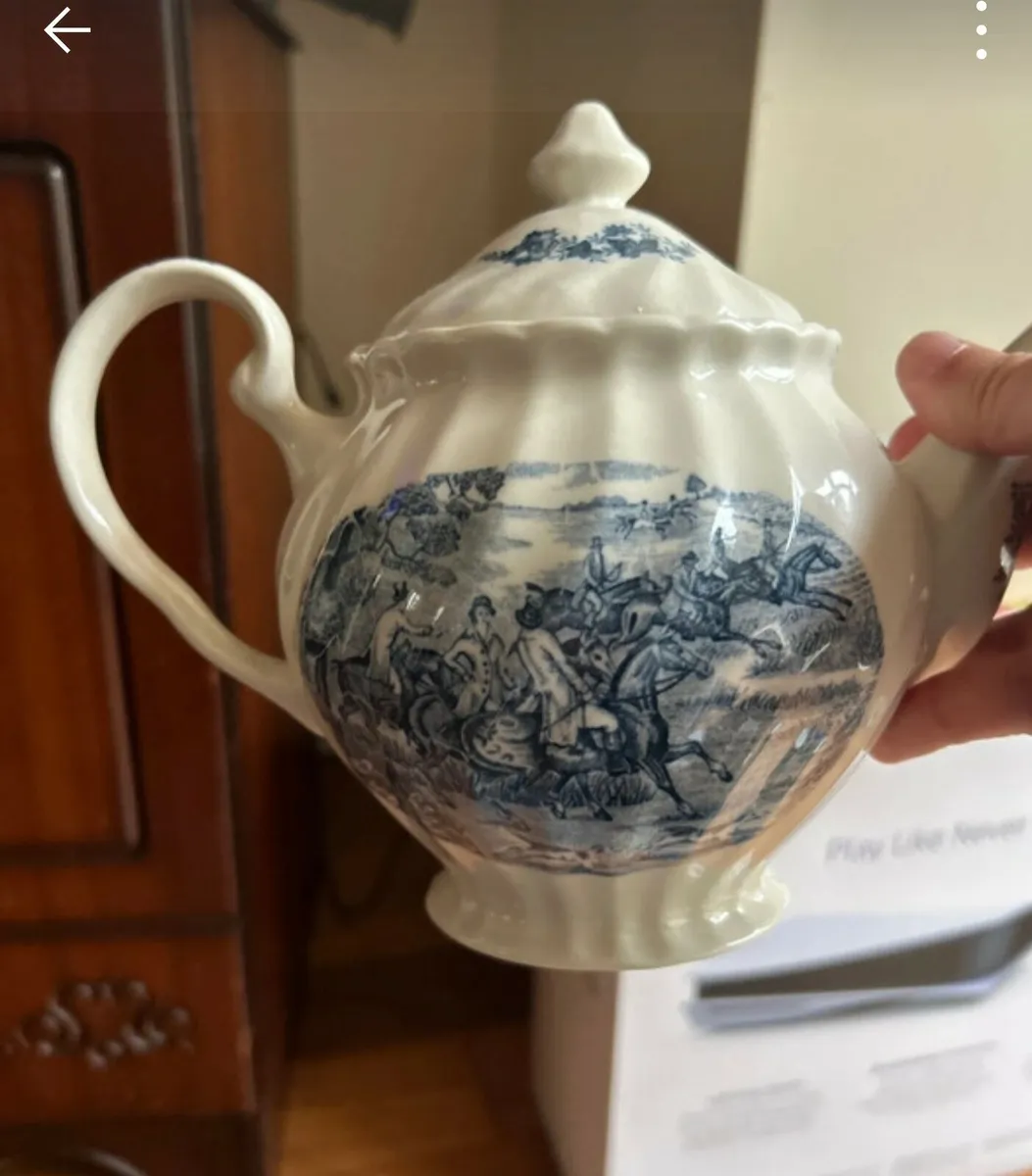 Royle teapot - Image 1