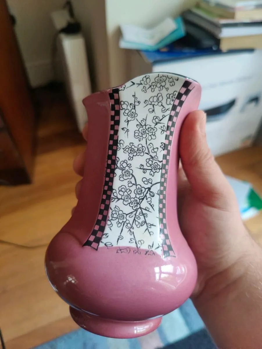Antique vase - Image 2