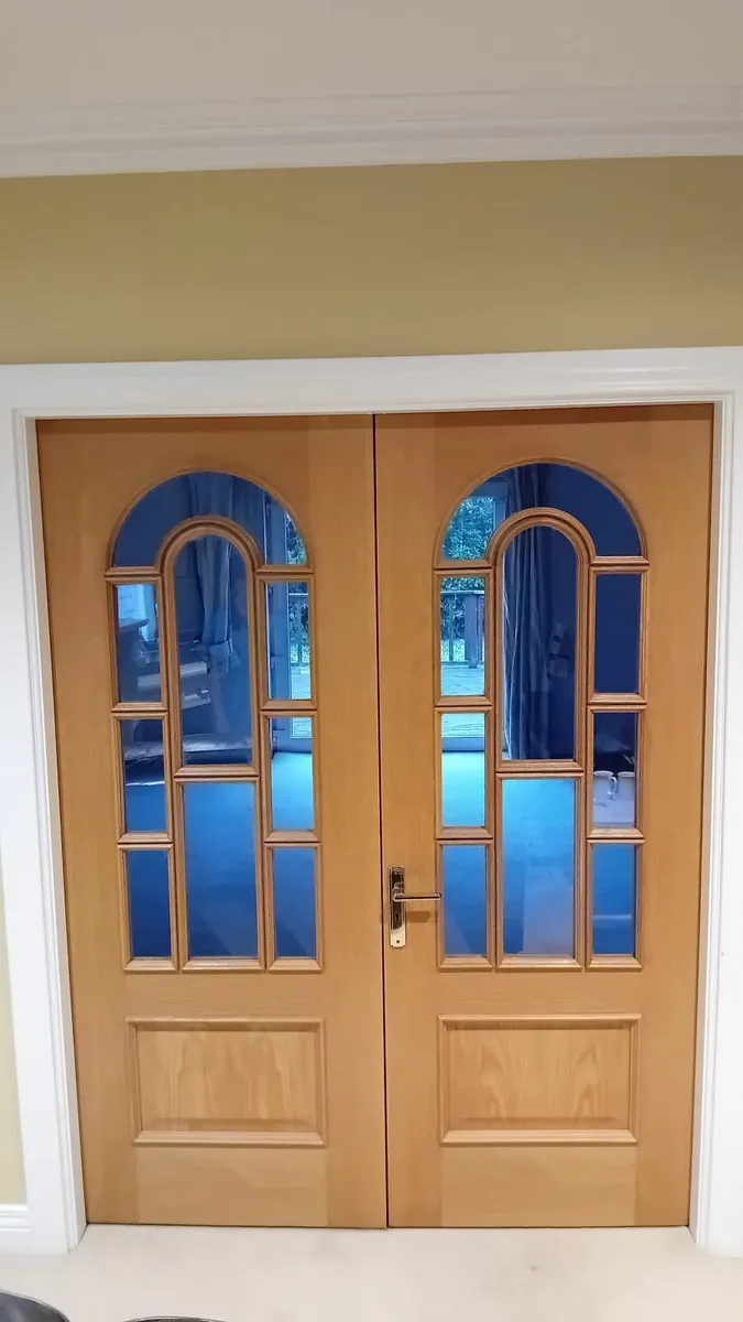 Solid oak double doors - Image 1