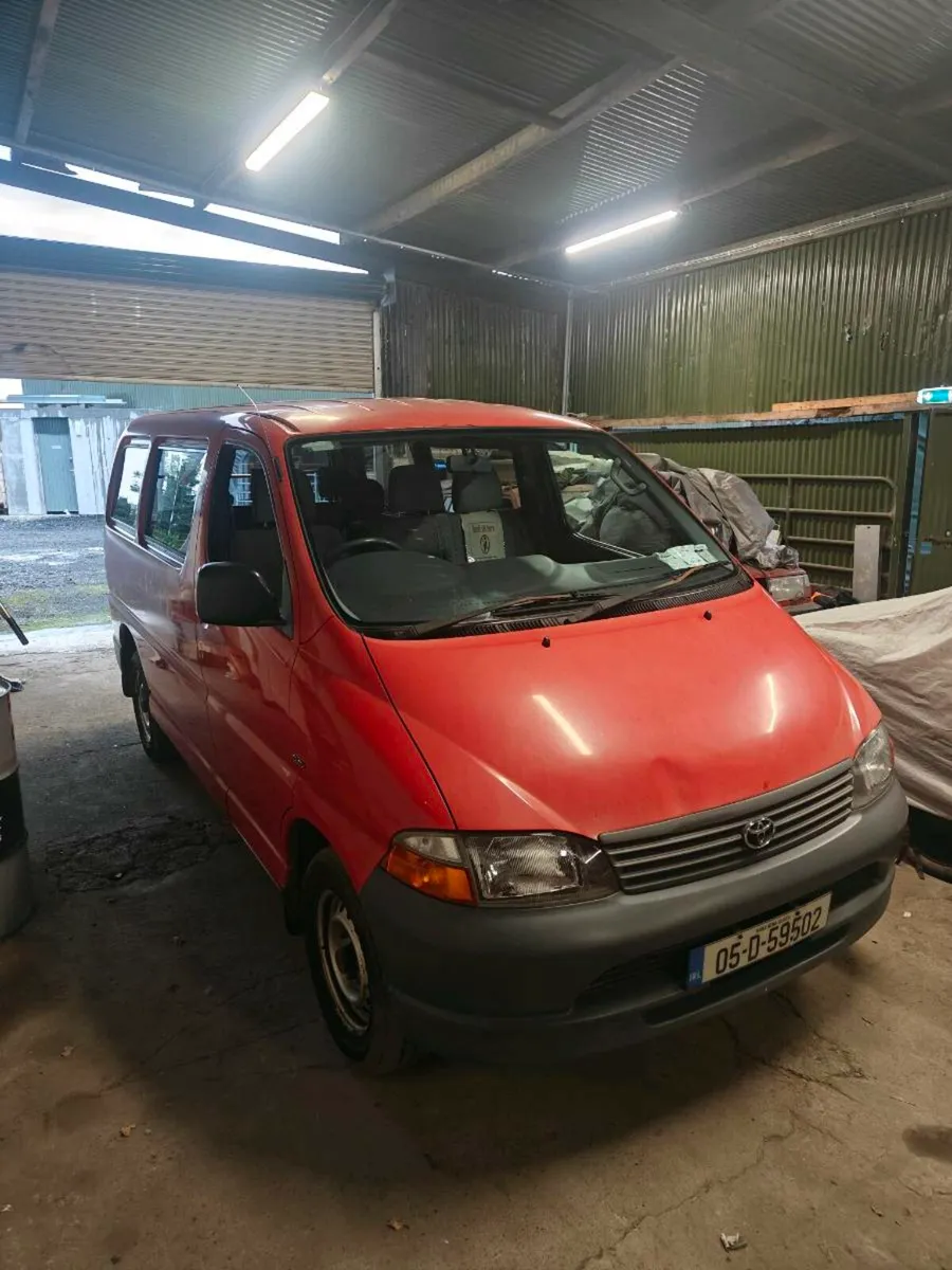 Toyota hiace - Image 2