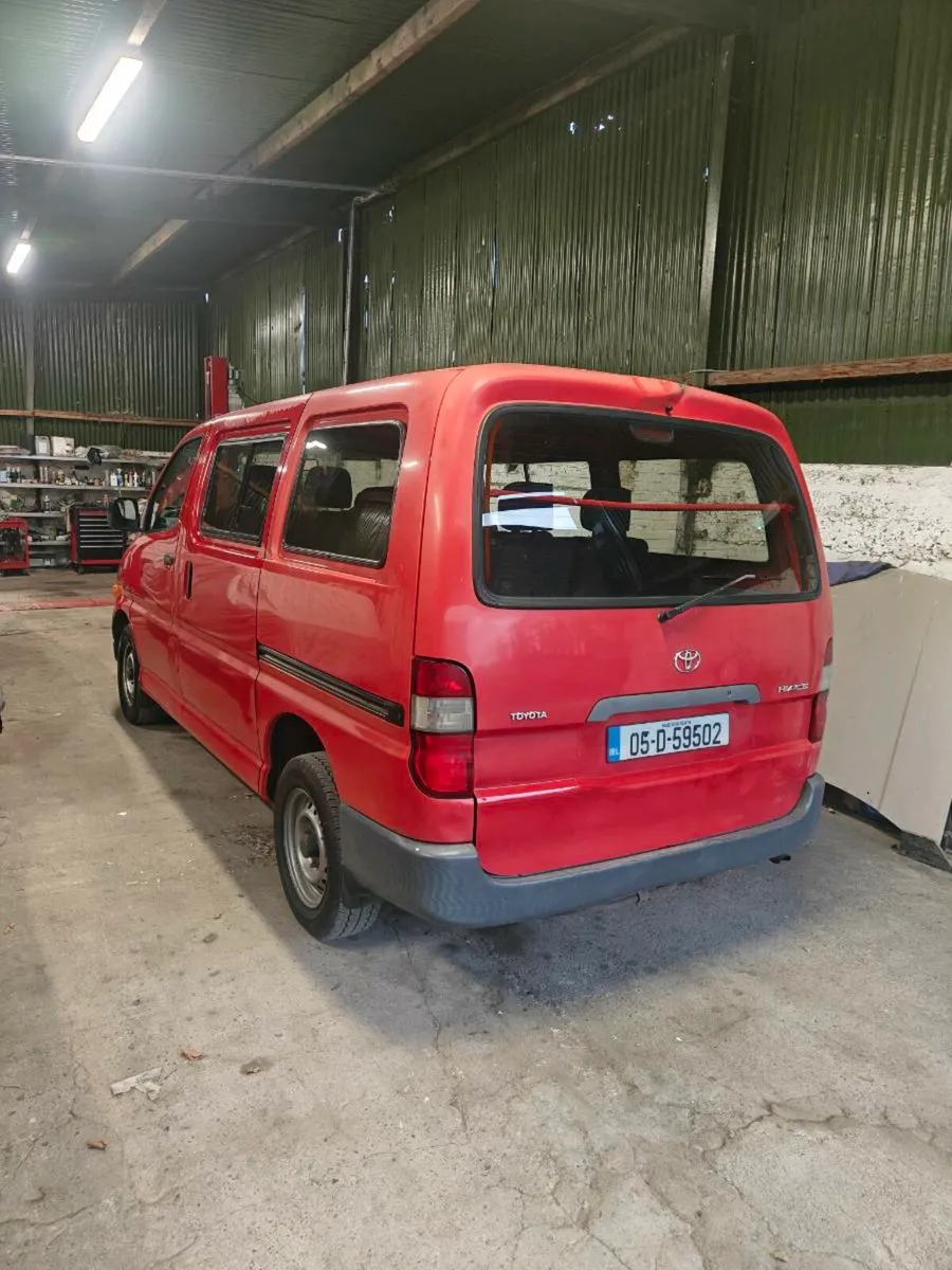 Toyota hiace - Image 3