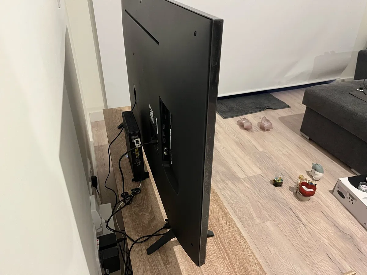 50 inches LG TV - Image 3