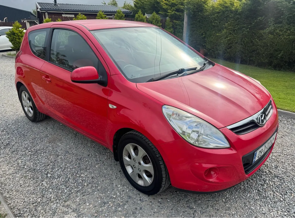 Hyundai i20 - Image 1
