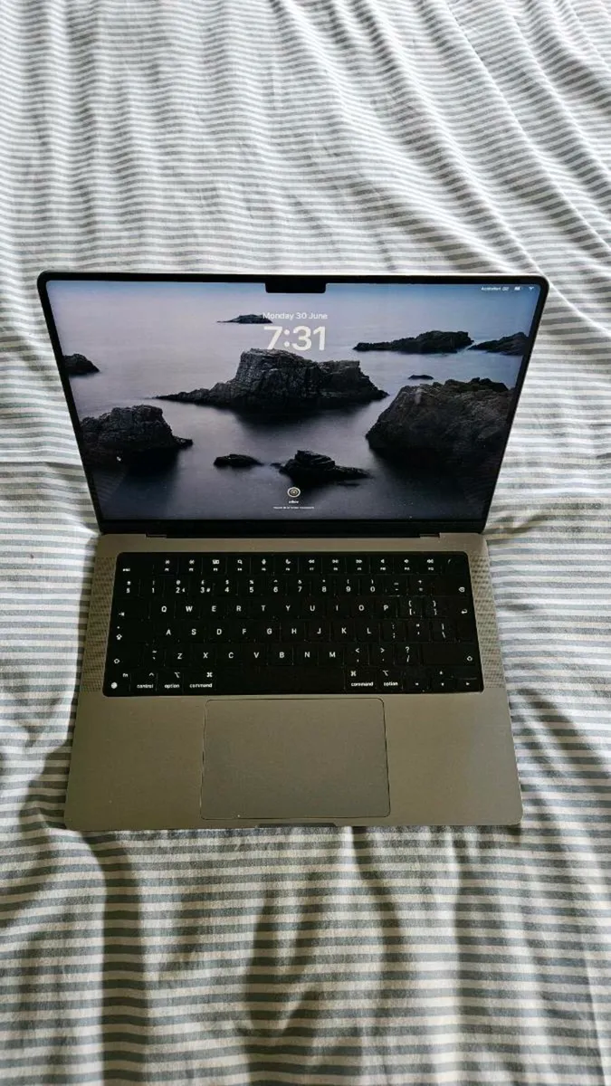 Apple MacBook Pro 14' (2021) M1 1TB SSD 16GB RAM - Image 1