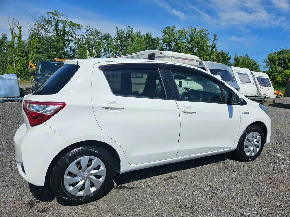 Toyota Vitz 2017 - Image 3