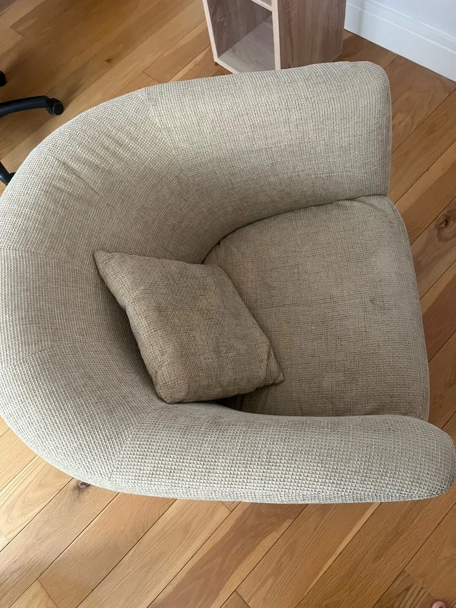 Upholstered Tub Armchair - Image 3