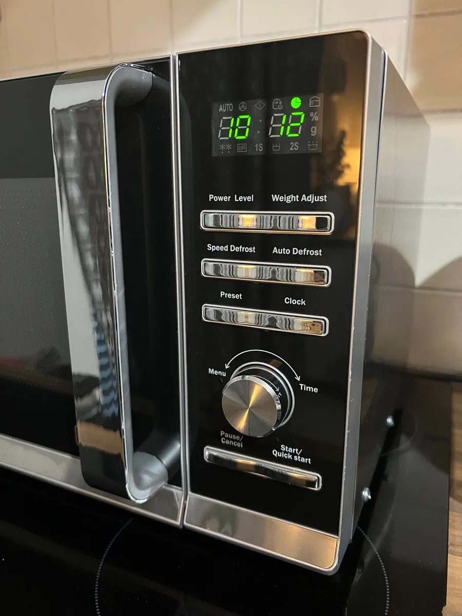 Dimplex 23L 900W Microwave - Image 3