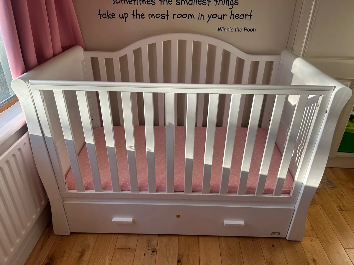 Baby Crib - Converts to Toddler Bed - Image 1