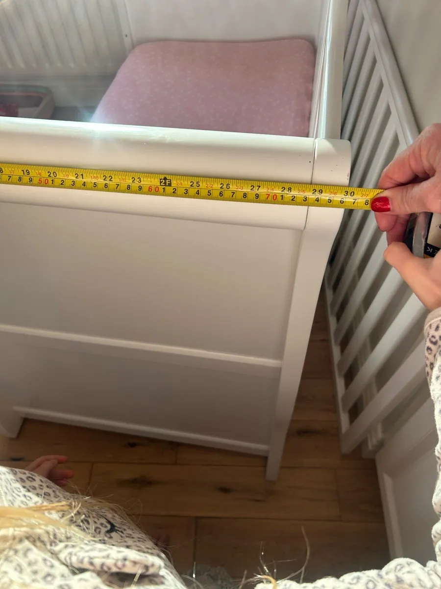 Baby Crib - Converts to Toddler Bed - Image 3