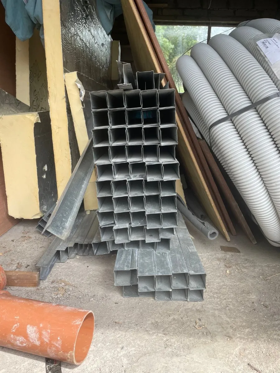 Building supplies - Image 1