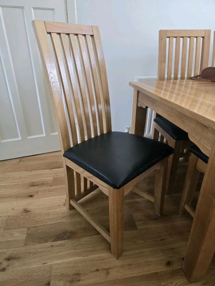 8 seater table & cabinet - Image 1