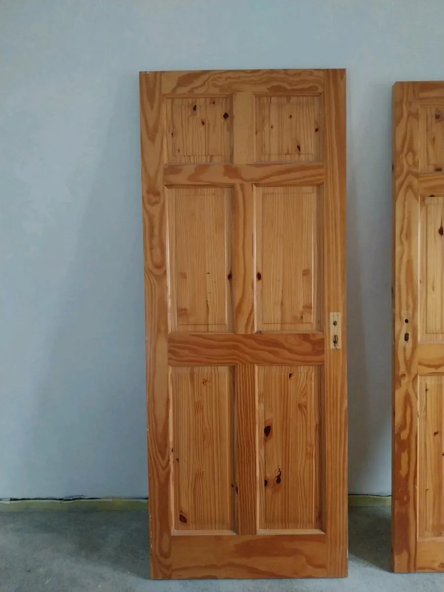 Interior doors - Image 1