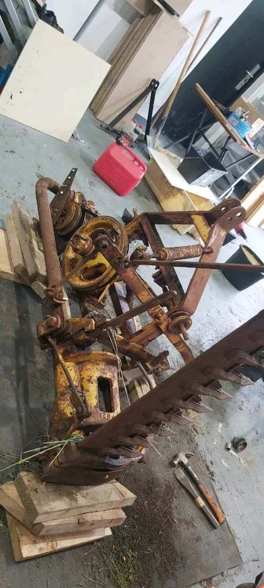Pierce fingerbar mower - Image 3