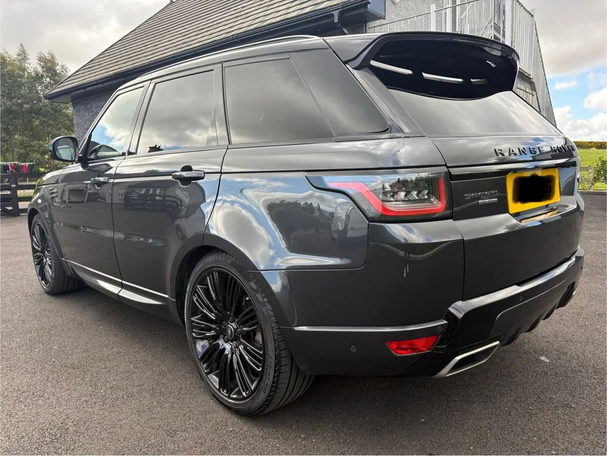 2019 Range Rover sport HSE dynamic - Image 2
