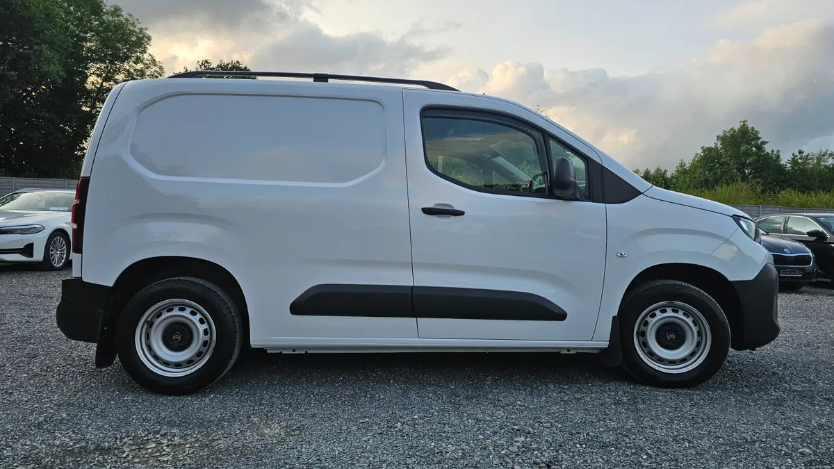 🔥 2025 Citroen Berlingo 1,5 Diesel Manual - Image 4