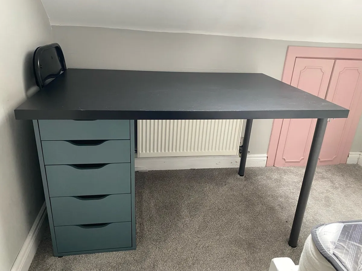 Desk - Image 3