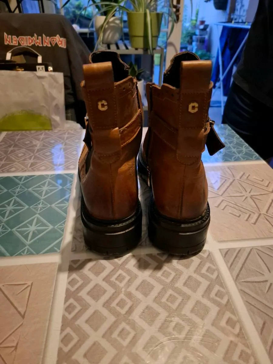 Chelsea Boots - Image 3