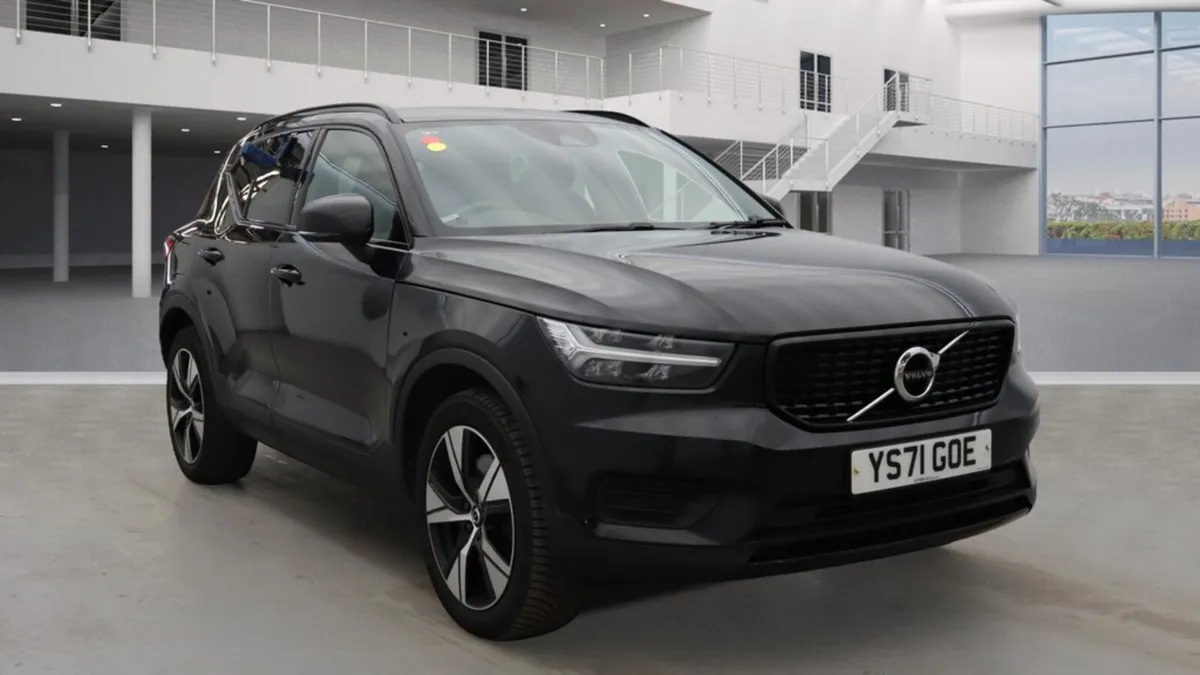 Volvo XC40 2022 1.4 Phev R Design - Image 1