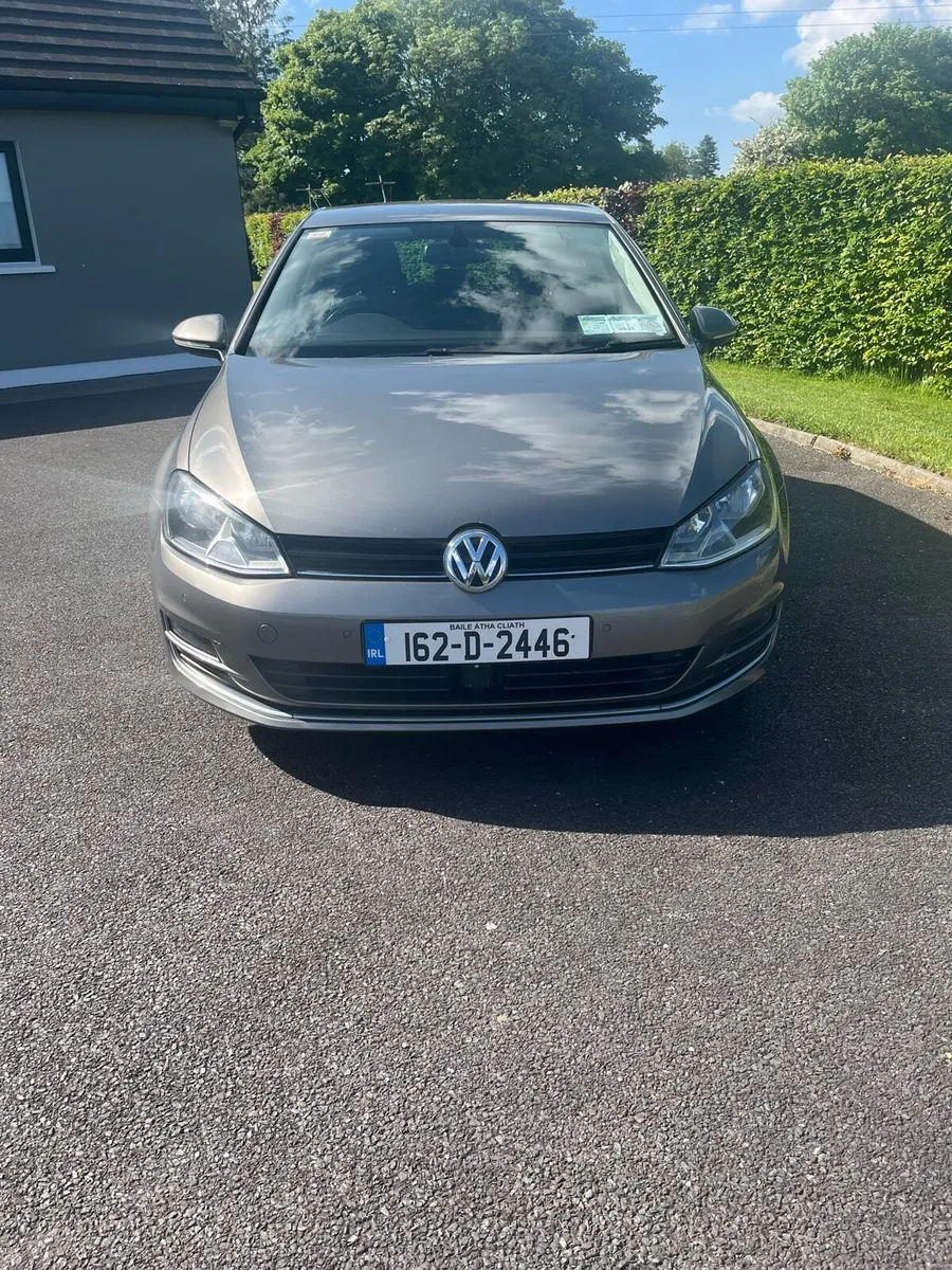 2016 Golf - Image 1