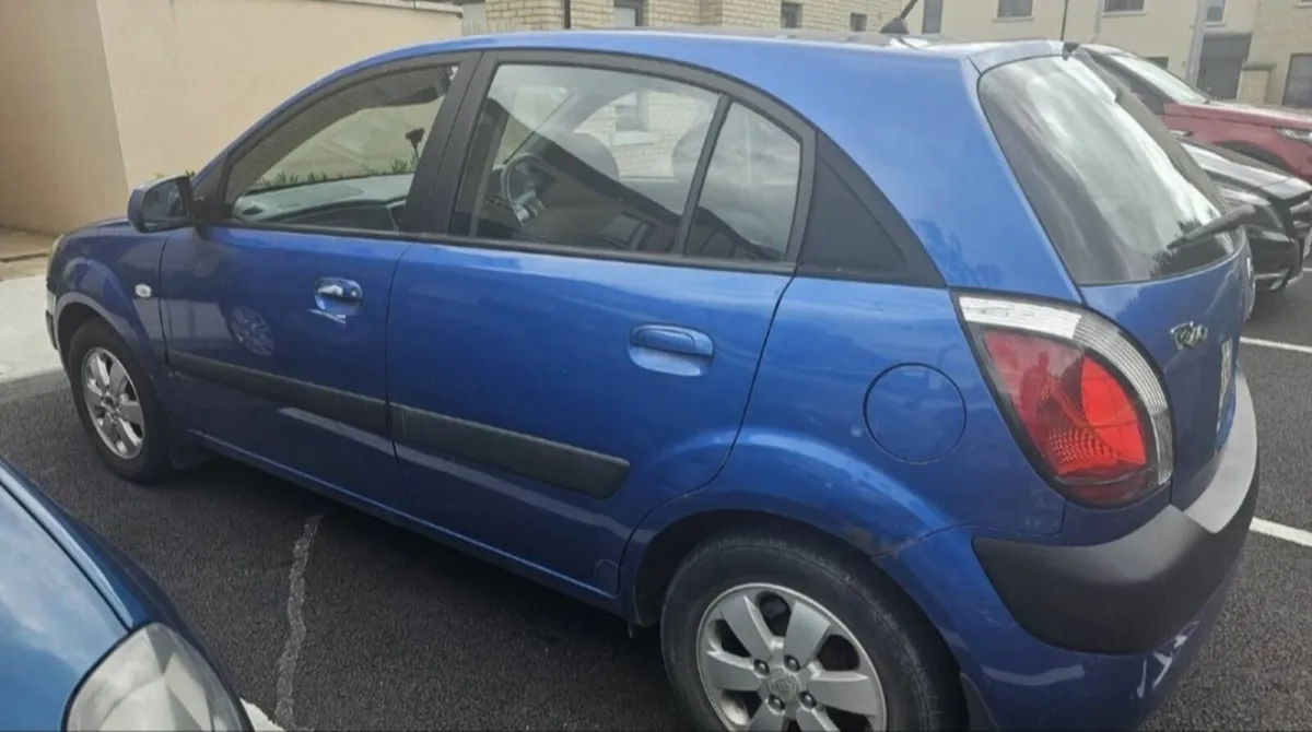 2007 kia Rio 1.4 nct 11/25 tax 09/25 - Image 3