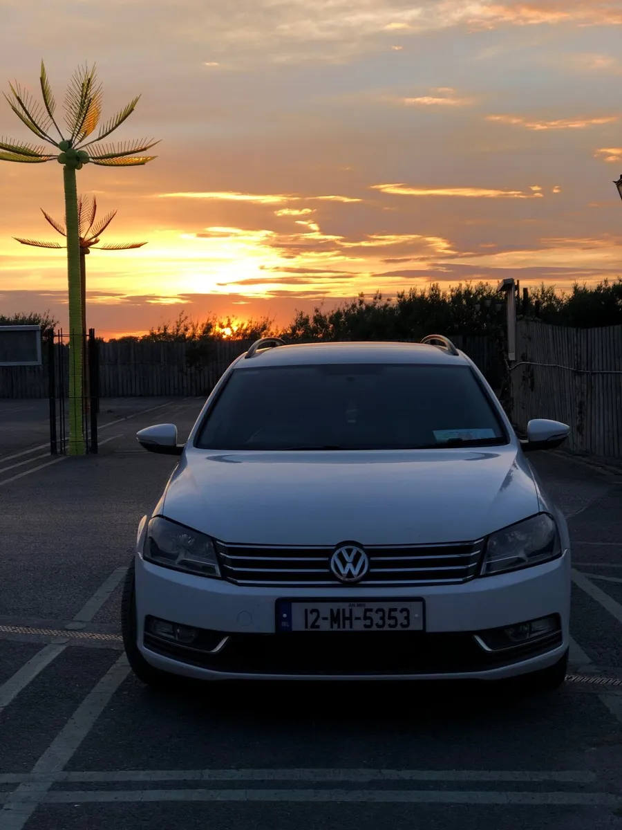 Volkswagen Passat 2012 - Image 3