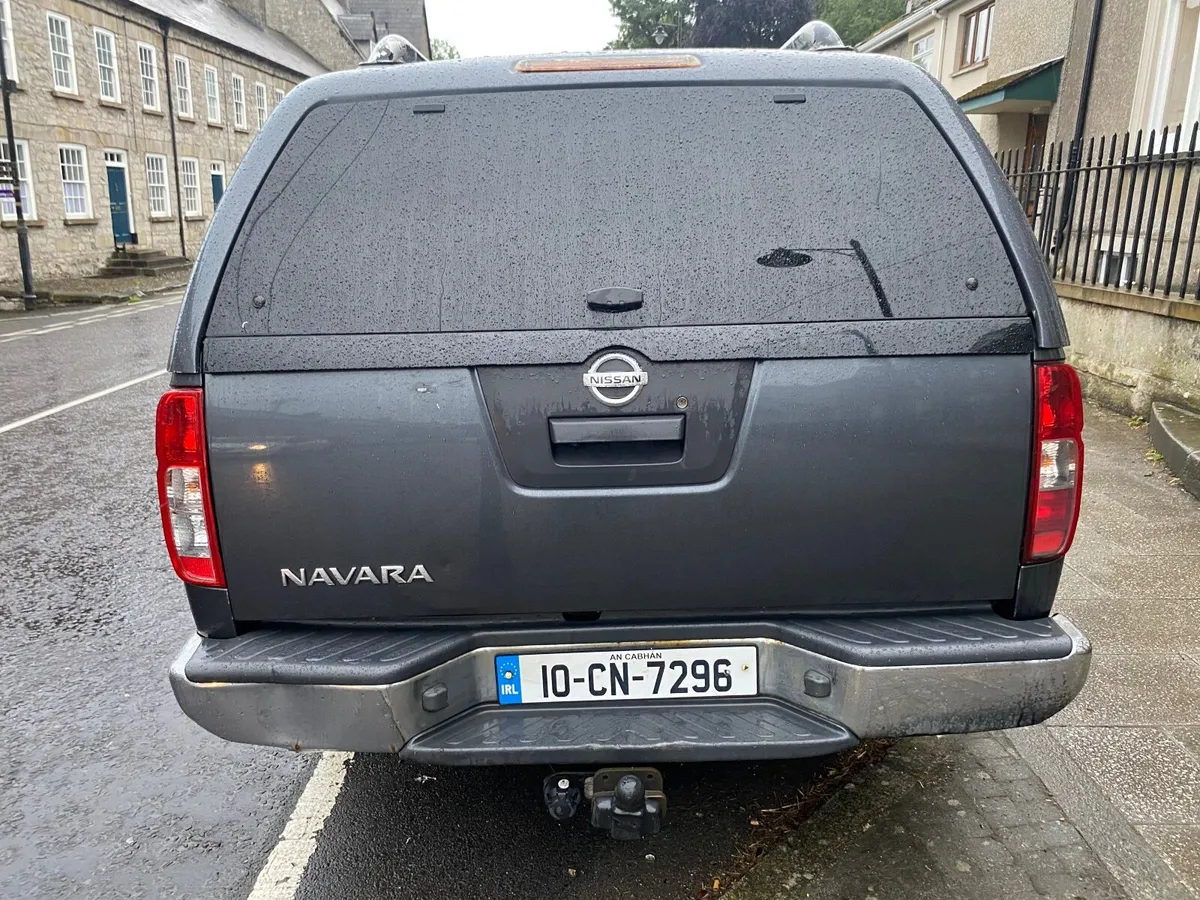 Nissan Navara 2010 - Image 4