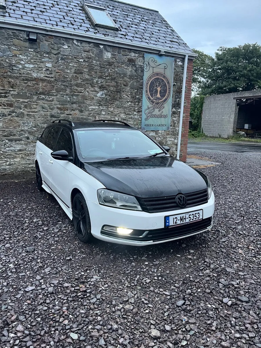 Volkswagen Passat 2012 - Image 1