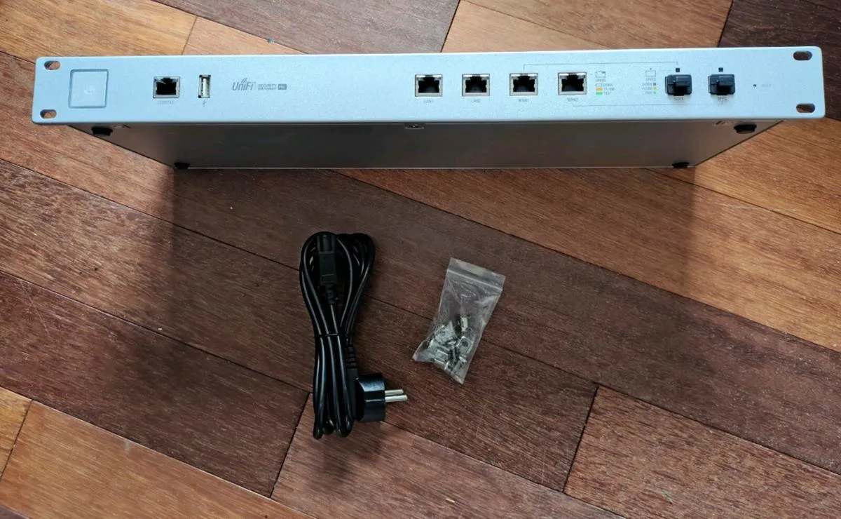 Ubiquity Network Equipment - Image 3