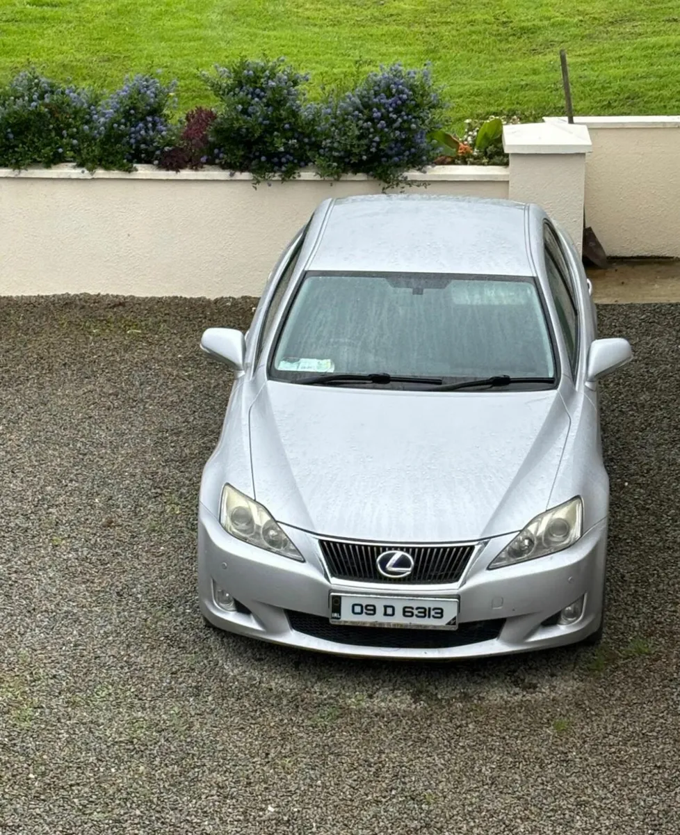 Lexus IS  220 D 2009 - Image 1