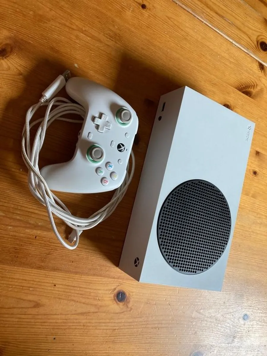 xbox series s with gamesir G7 controller - Image 1