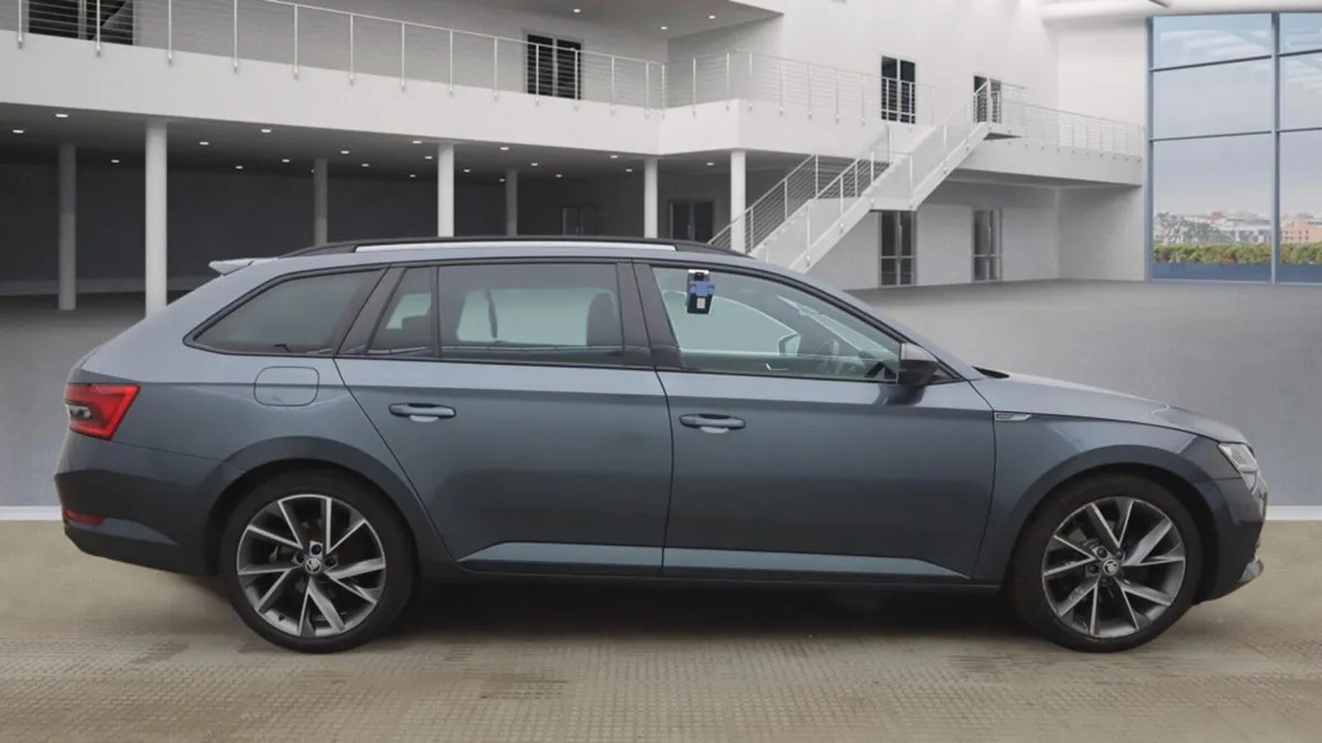 Skoda Superb 2021 SPORTLINE DSG - Image 2