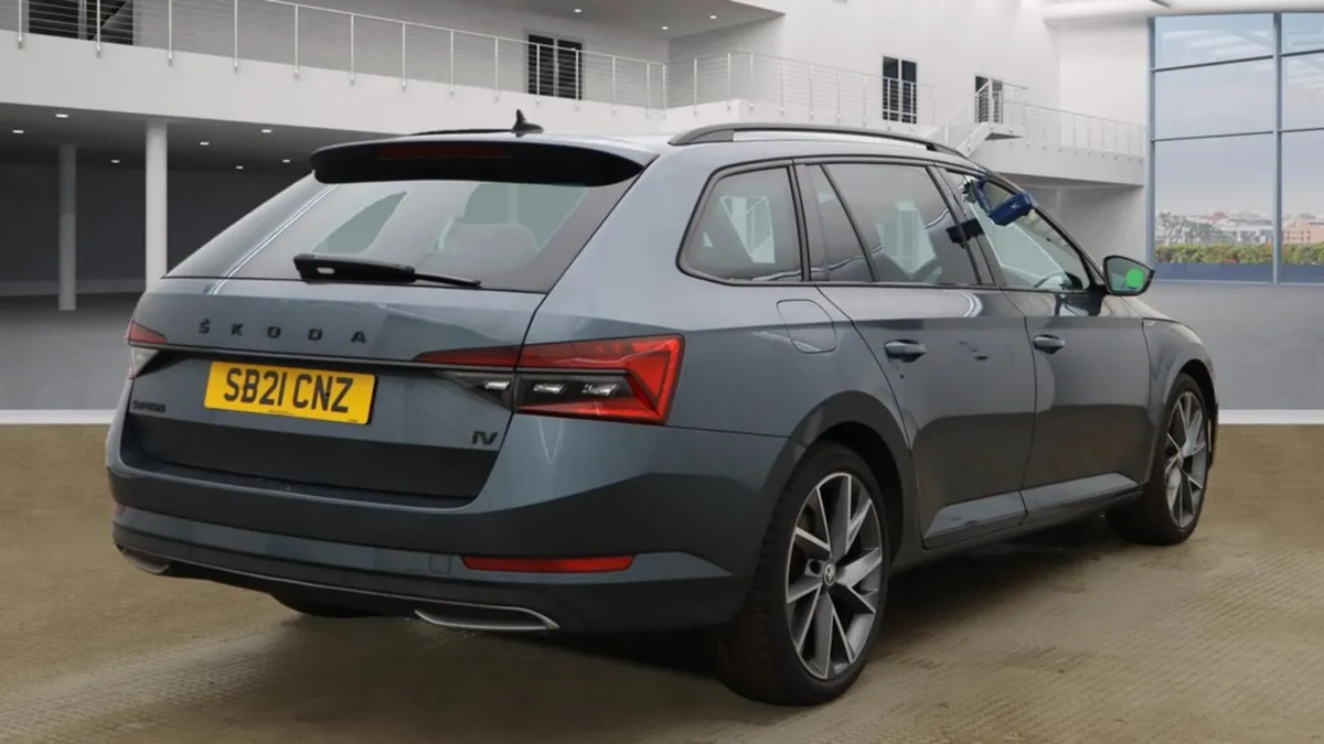 Skoda Superb 2021 SPORTLINE DSG - Image 3