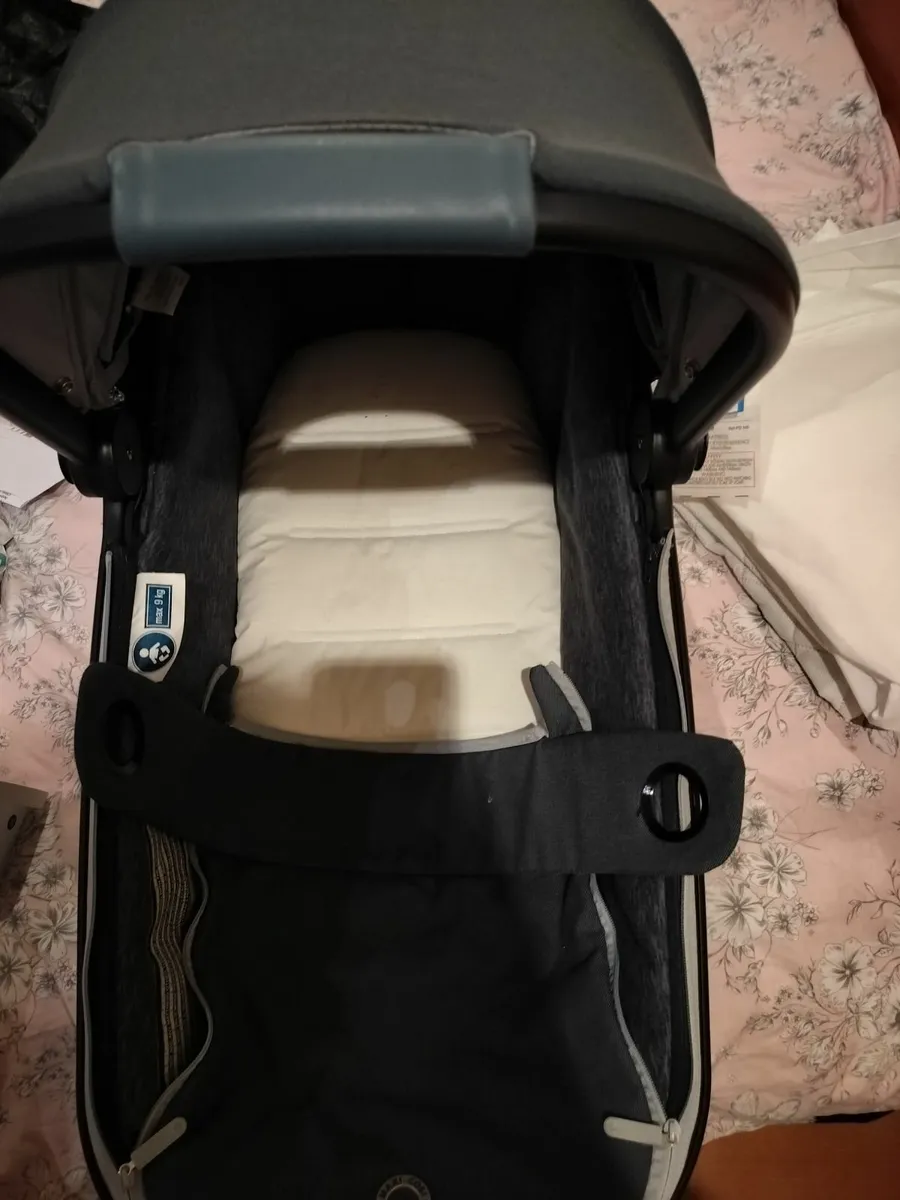 Maxi Cosi Oria Bassinet / carrycot - Image 2