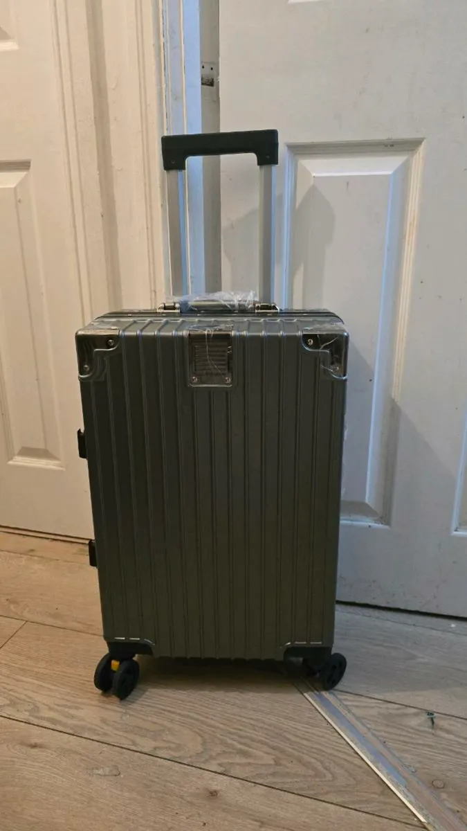 Cabin luggage bag - Image 2