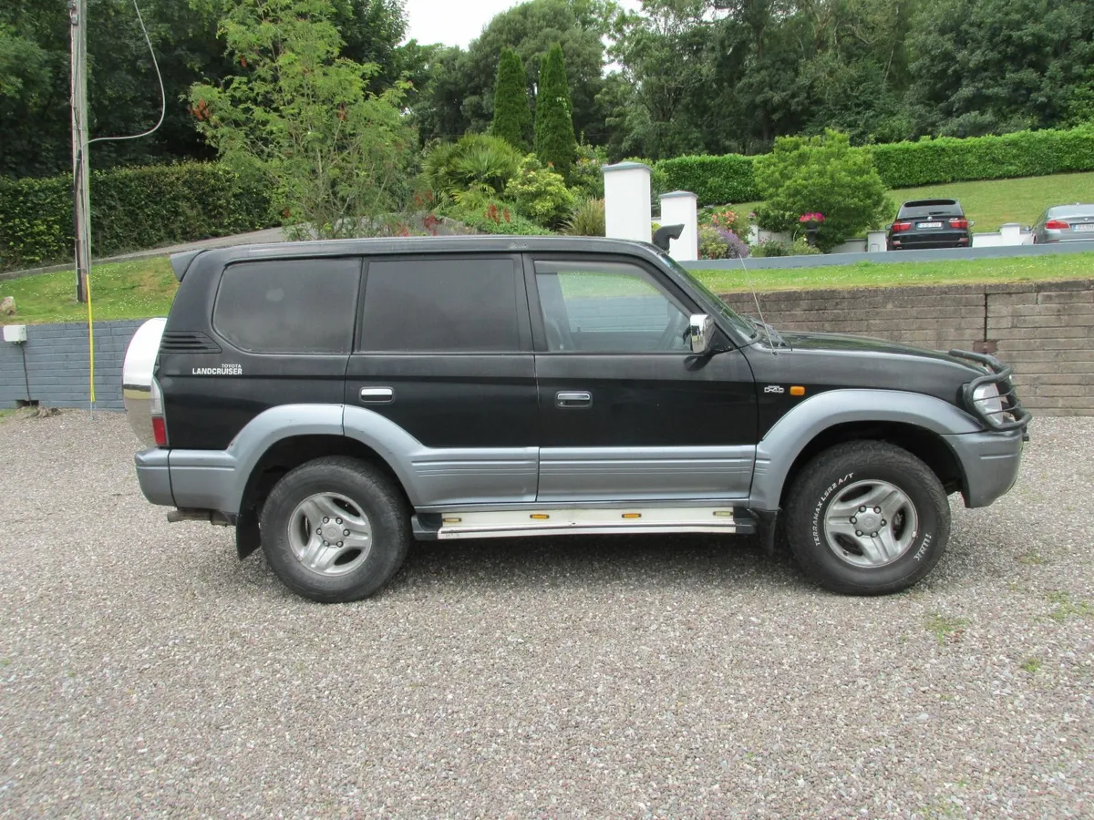 Toyota Land Cruiser 2002 - Image 1