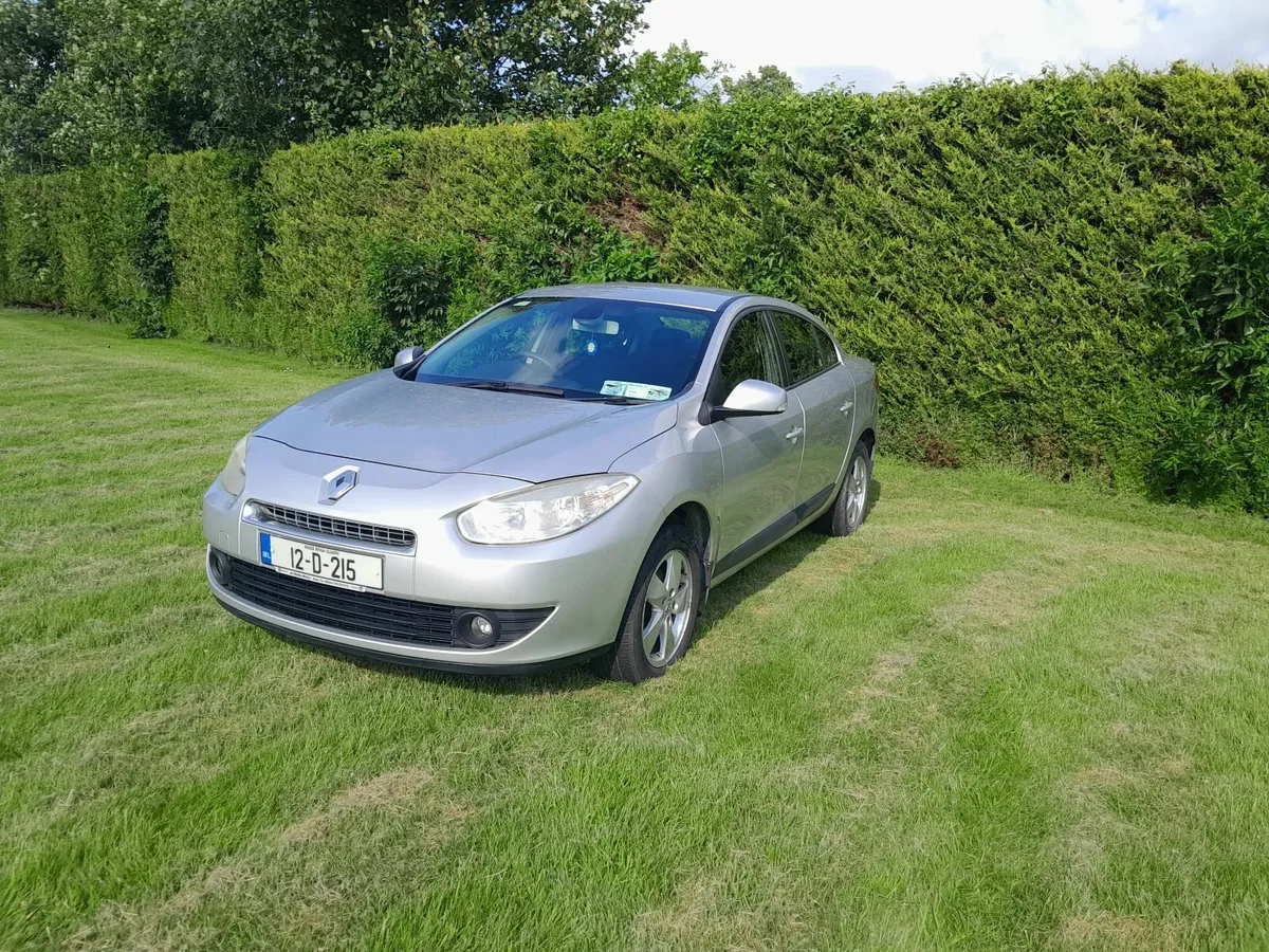 Renault Fluence 2012 - Image 2