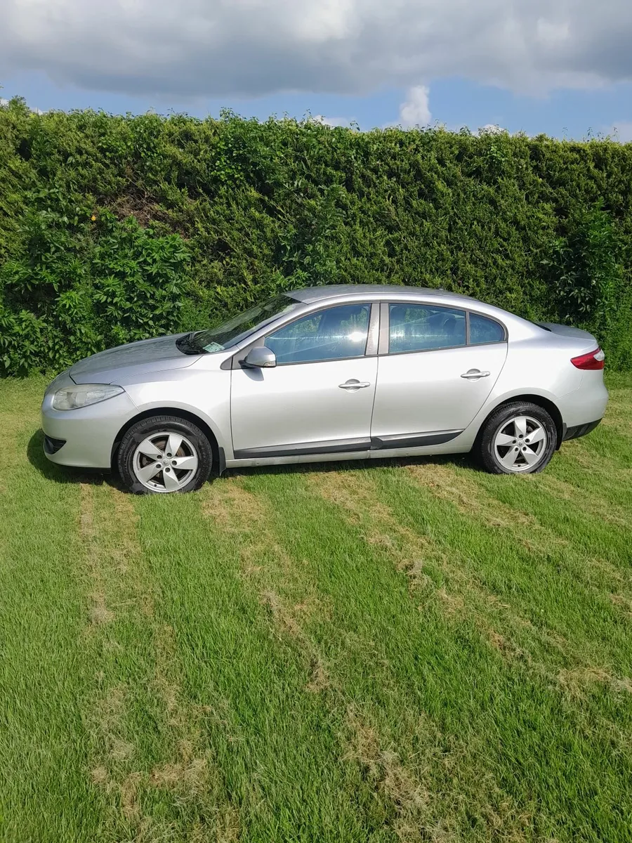 Renault Fluence 2012 - Image 1