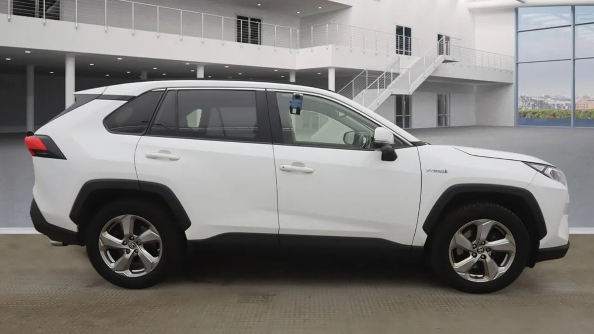 Toyota RAV4 2019 AUTO 4WD - Image 2