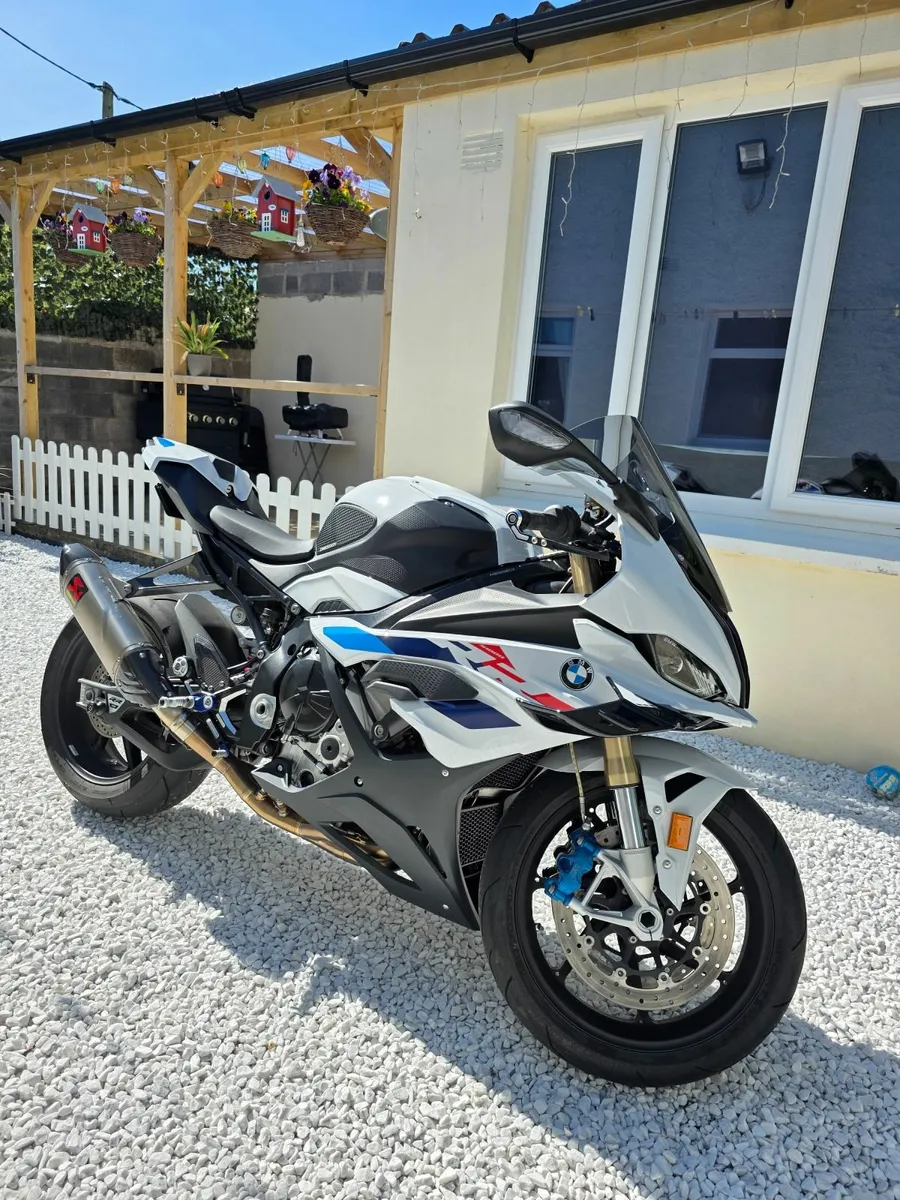 BMW S 1000 RR 2023 Showroom Condition - Image 2