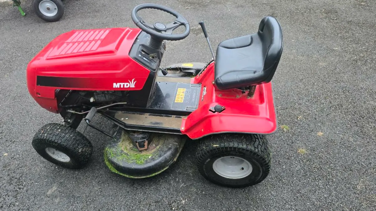 MTD tractor mower - Image 4
