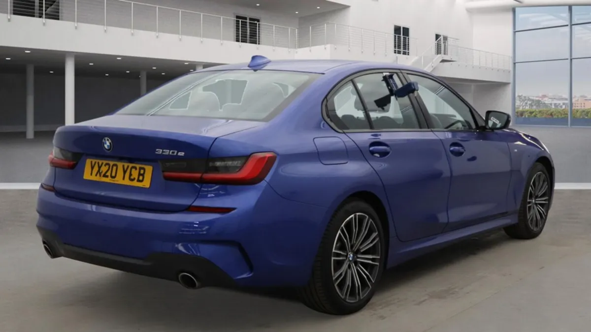 BMW 3-Series 2020 330E MSPORT - Image 4