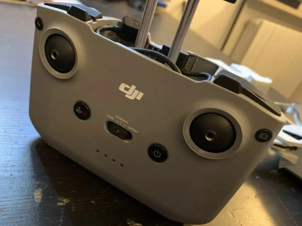 DJI Mini 3 Pro Fly More Combo - Image 4
