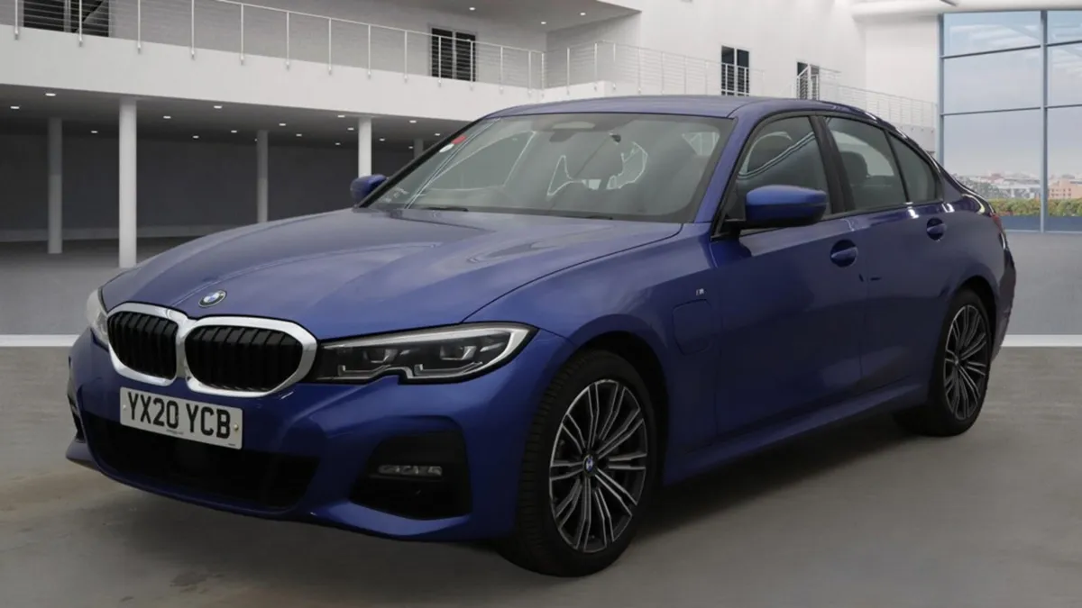 BMW 3-Series 2020 330E MSPORT - Image 2